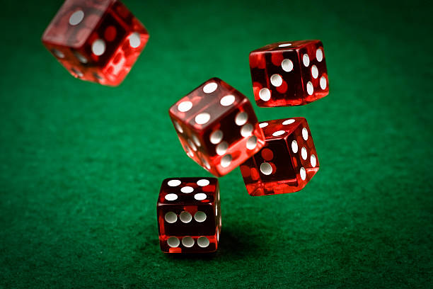Real-time card display and dealer interaction on qqbetwin Live dealer interface showing real-time card draws